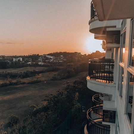 Modern Tropical Luxe Apartment - Boracay Newcoast Yapak Exterior photo