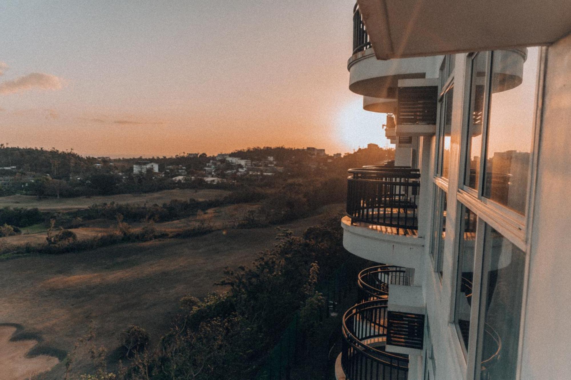Modern Tropical Luxe Apartment - Boracay Newcoast Yapak Exterior photo